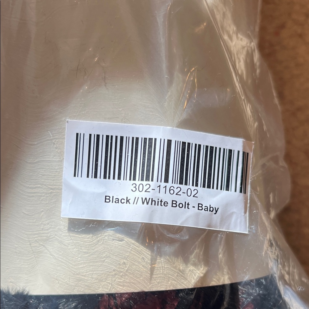 Aviator Nation X Lola Black white bolt baby Blanket SOLD OUT - Picture 2 of 3